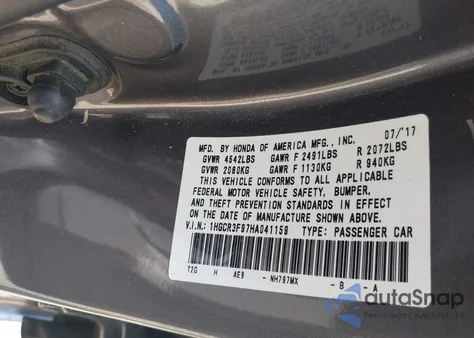 2017 Honda Accord Touring V6 z USA, uszkodzony, nr VIN 1HGCR3F97HA041159